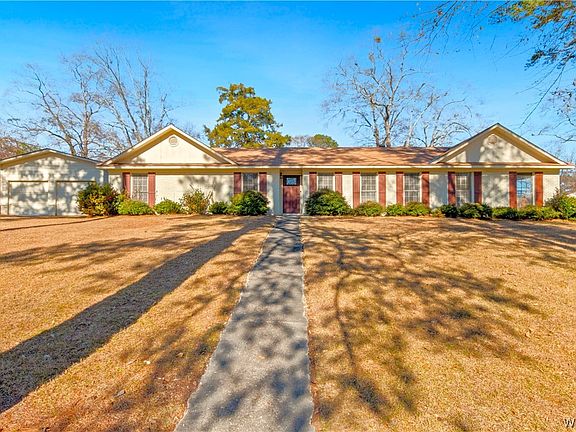 3rd image of 3300 24th St