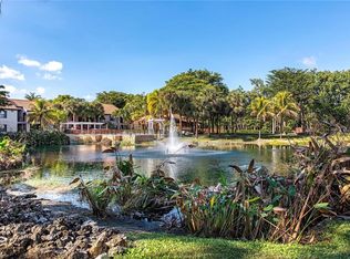 2142 Arbour Walk Cir APT 2614, Naples, FL 34109