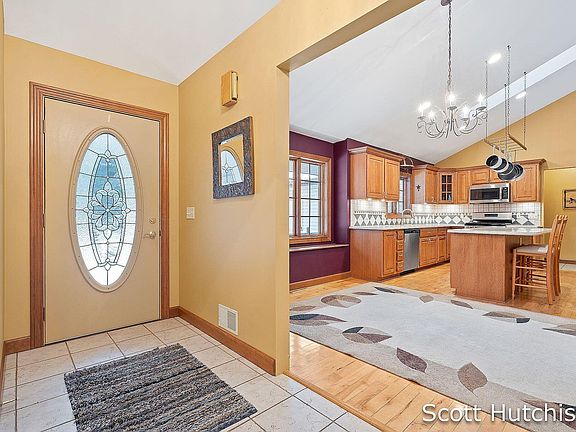 3rd image of 7054 Green Timber Ct