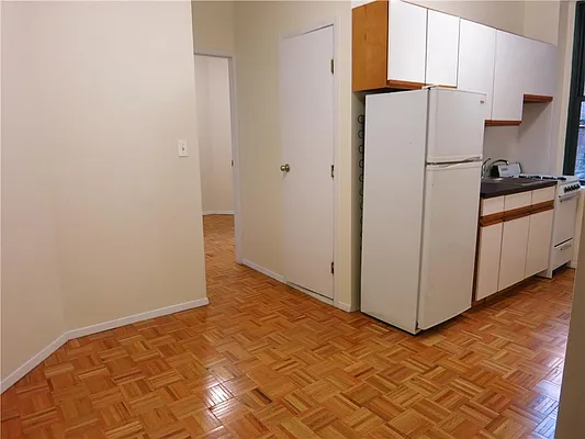 Rented by City & Suburban | media 18