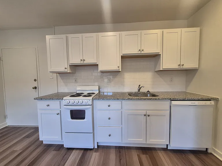 Shadyside Apartments — Photo 72