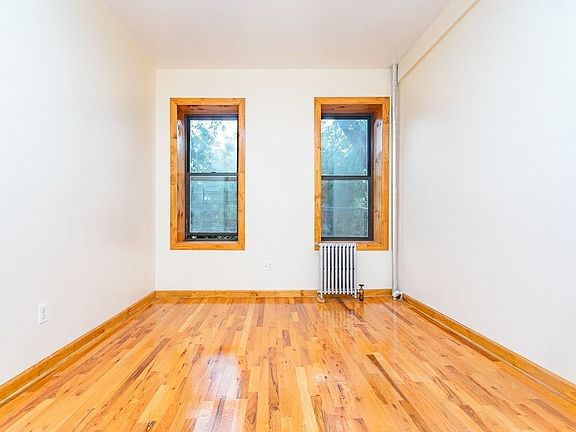 3rd image of 281 Crown St APT A1