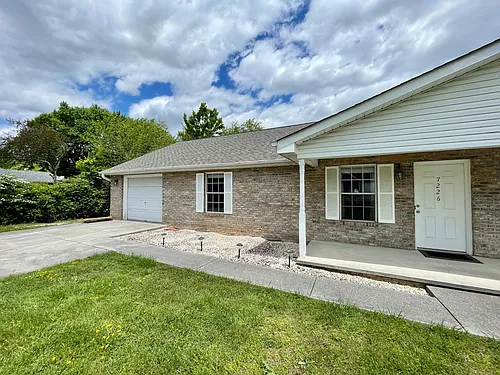 7226 Howard Bennett Way Photo 1