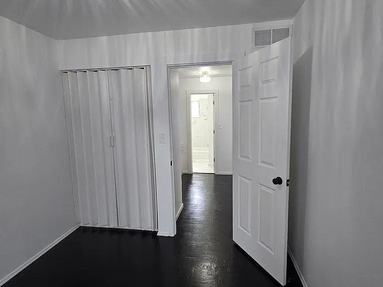 470 Zahn Dr #2 — Photo 17