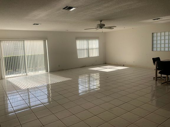 Home For Sale In Royal Lakes