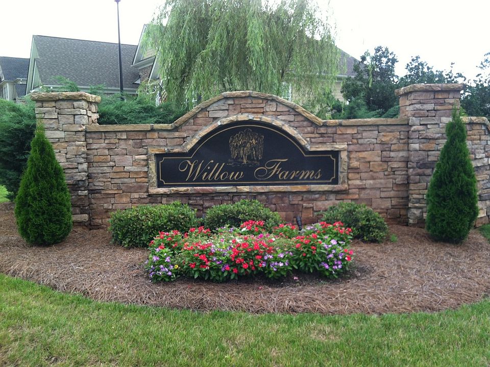 Neighborhood Entrance