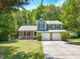 1281 Foxvale Dr, Hampton, GA 30228