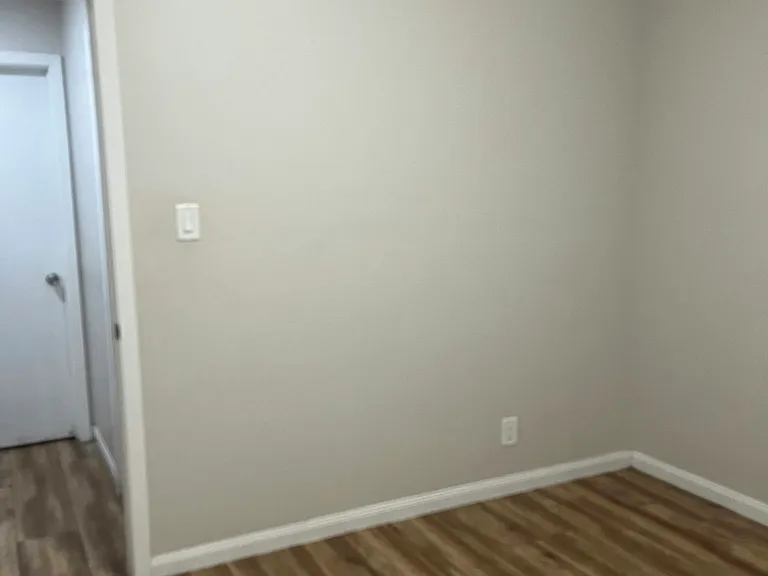 1904 Hearthstone Dr #102 — Photo 25