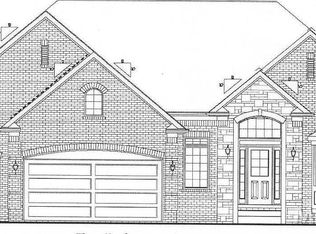 1948 Oak Forest Dr E, Troy, MI 48085