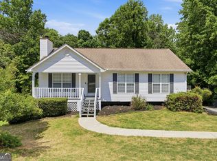 4098 Parks Rd, Flowery Branch, GA 30542