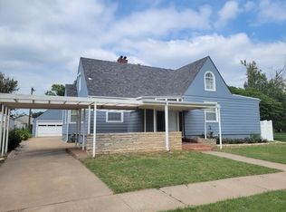 451 E 3rd St, Russell, KS 67665