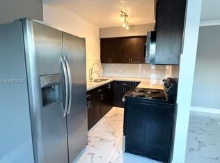 346 86th St APT 2, Miami Beach, FL 33141
