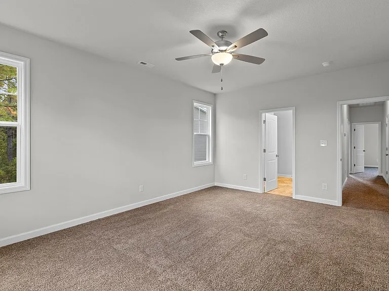 2035 Folkstone Woods Ln — Photo 21