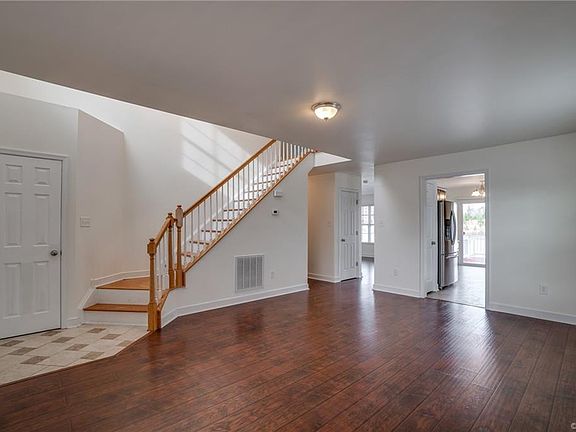3rd image of 4209 Eagle Dr