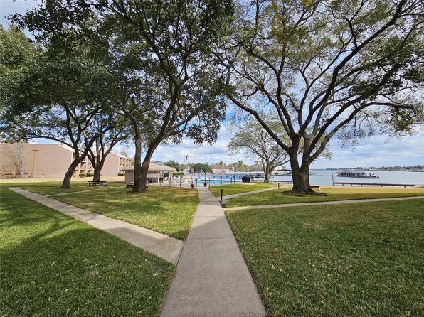 15575 Marina Dr Unit 323A