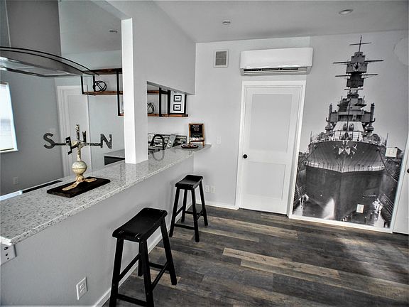 5th image of 918 Pleasant Ave