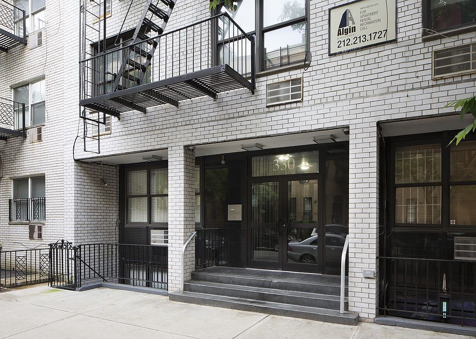 2nd image of 330 E 85th St APT 5G