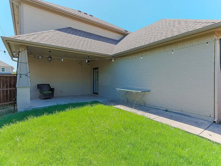 3144 Sandage Ave — Photo 22