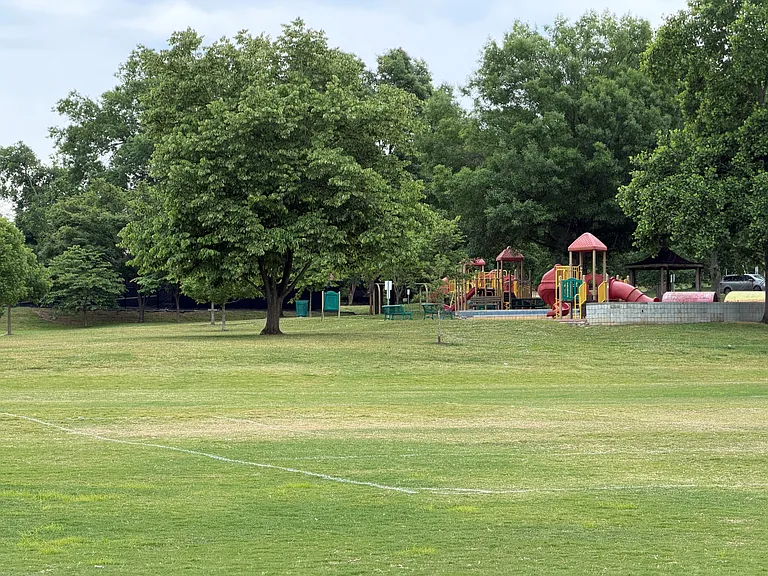 Elmington Park, field and playground