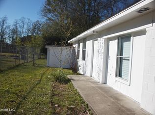 12011 Three Rivers Rd, Gulfport, MS 39503