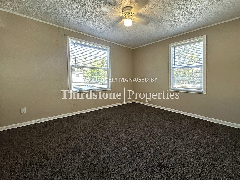 1136 Maynard St — Photo 8