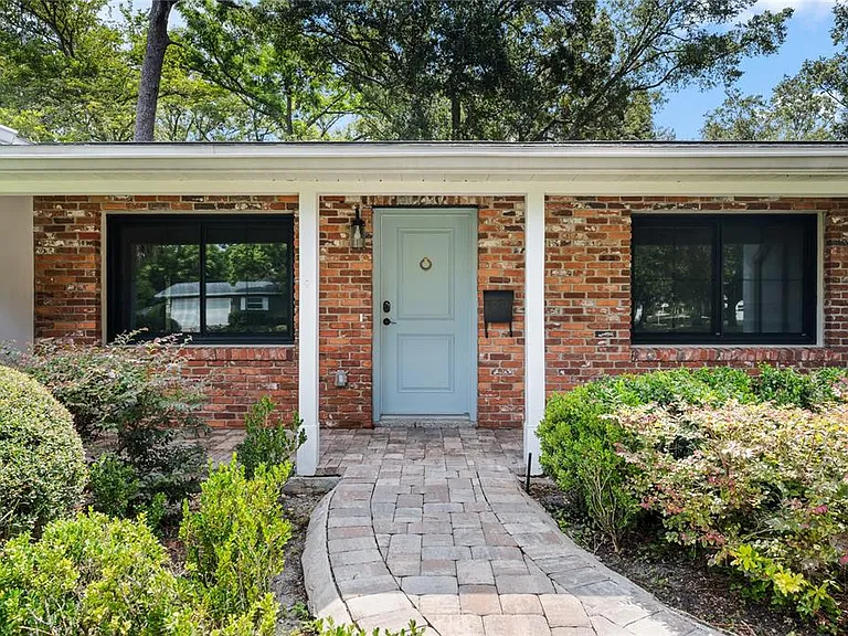 648 Fitzwalter Dr — Photo 4