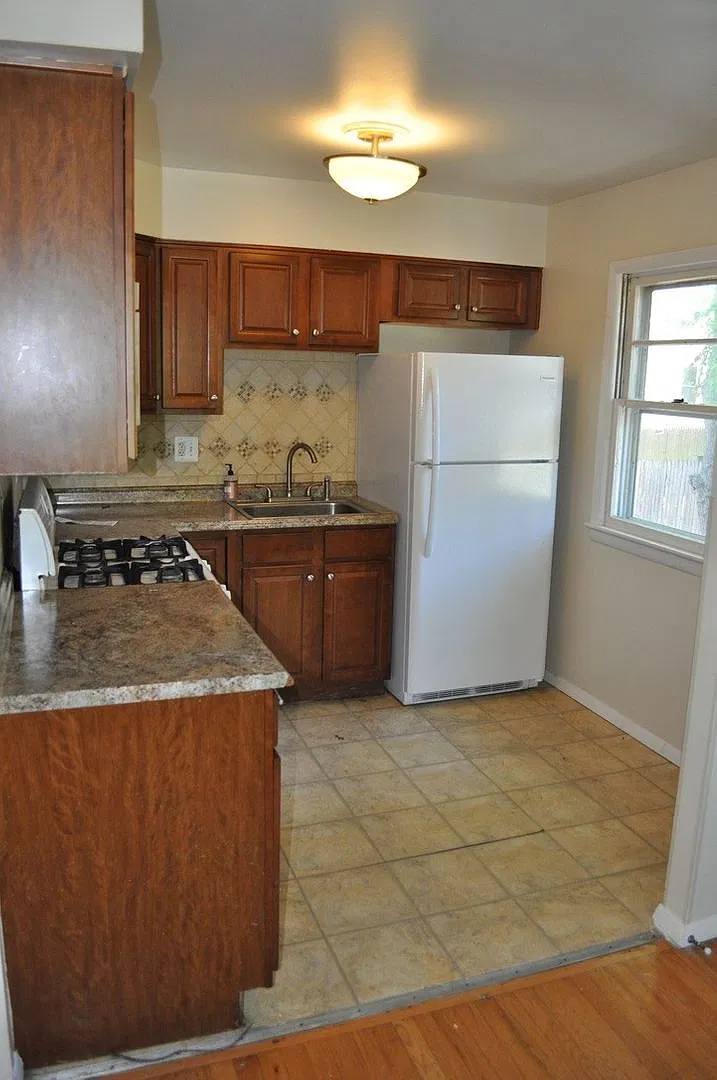 Perfect House for UMD Students -- Very Close to Campus! — Photo 4