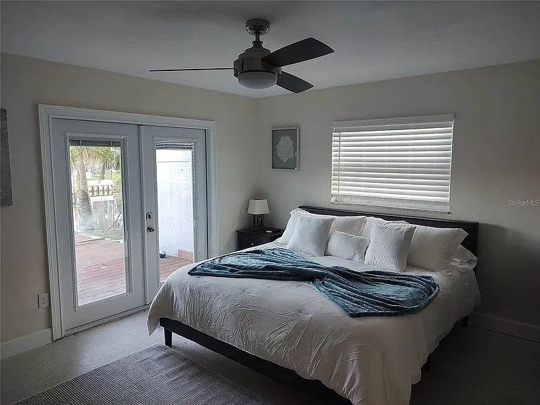 4165 13th Ln NE — Photo 11