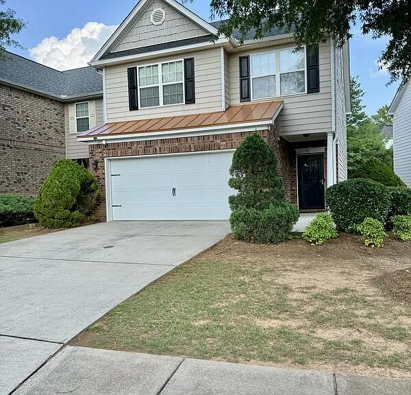 322 Clover Brook Dr — Photo 2