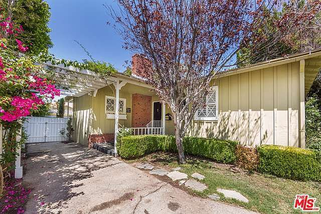 1st image of 20963 Costanso St