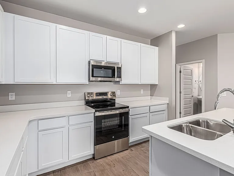 733 E Commonwealth Ave #15 — Photo 28