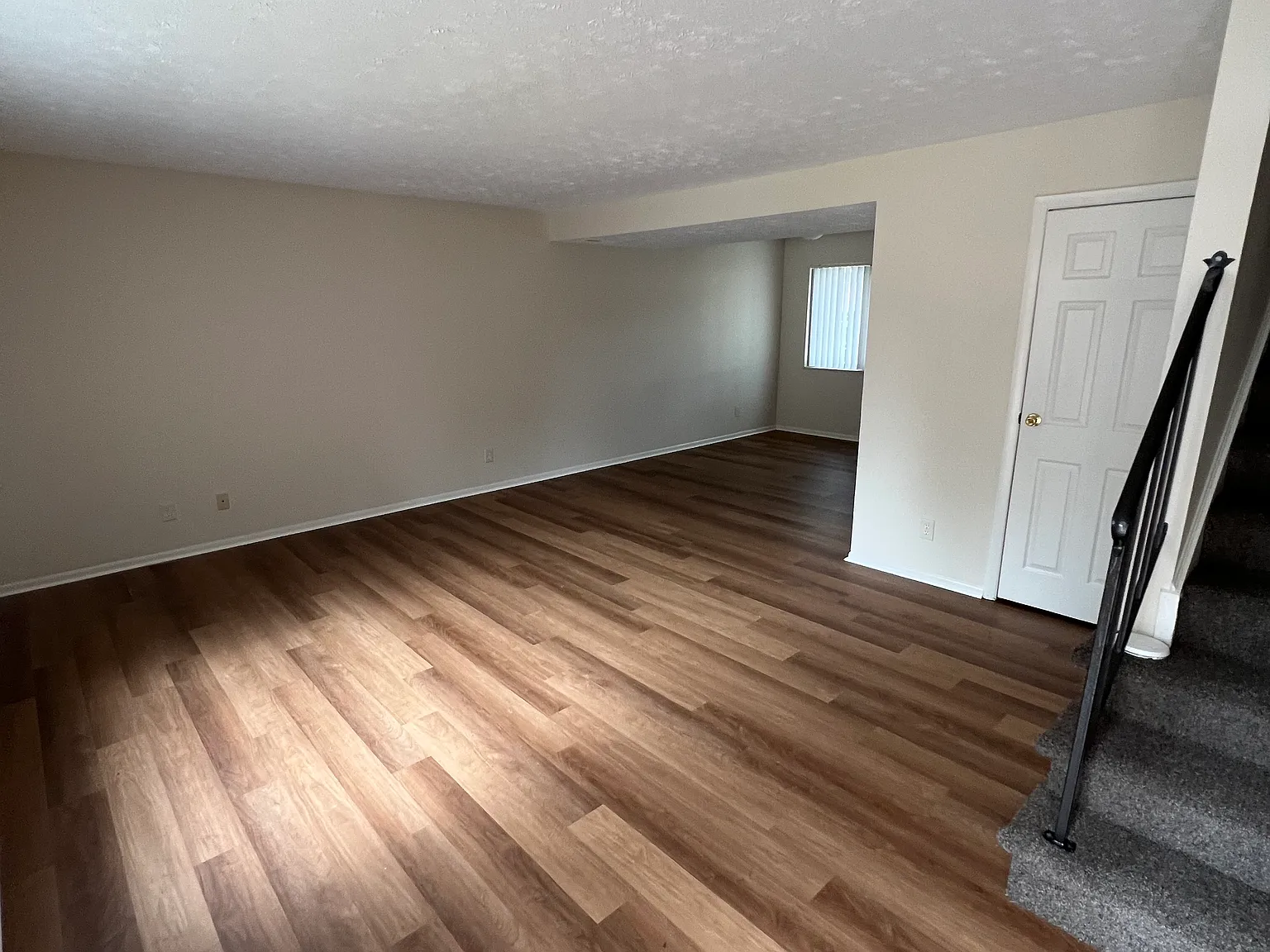 Mapleview Terrace Apartments — Photo 2