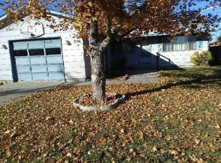 906 E 4th St, Emmett, ID 83617