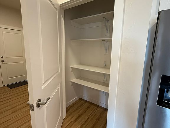 5th image of 2222C Willow Dr Unit 53