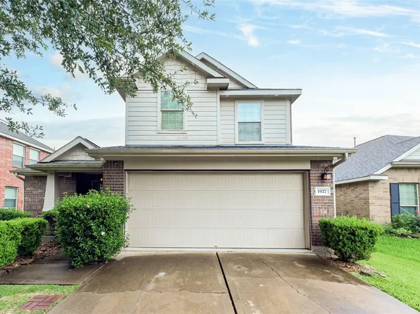 1927 Vermillion View St, Fresno, TX 77545