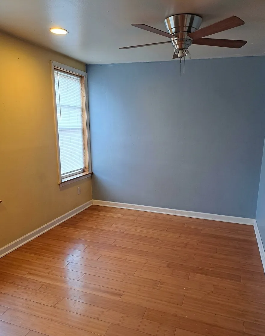 1824 W Montgomery Ave — Photo 2