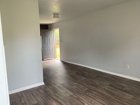 3rd image of 90 High St #100A