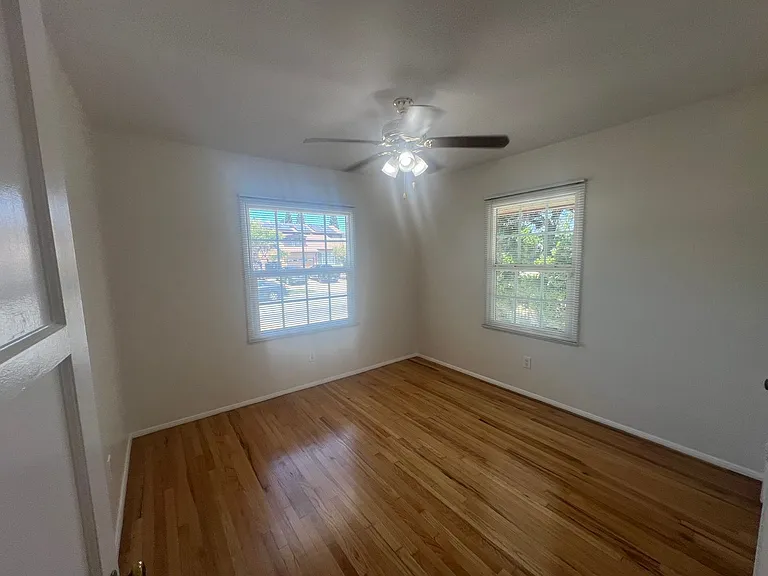 5016 Lorelei Ave — Photo 31
