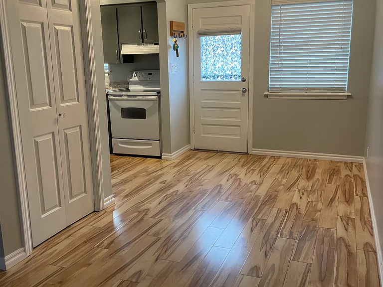 3119 E 25th Pl — Photo 6
