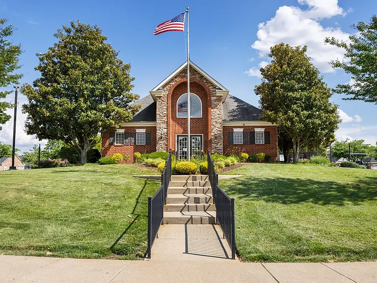 395 Devon Chase Hl #1004 — Photo 34