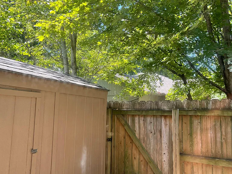 727 SW Liggett Rd #D — Photo 18