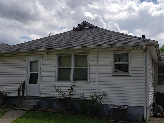 3rd image of 173 Arceme Ave