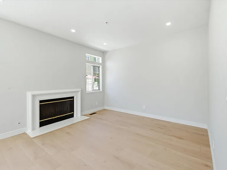 521 Porpoise Bay Ter #A — Photo 15