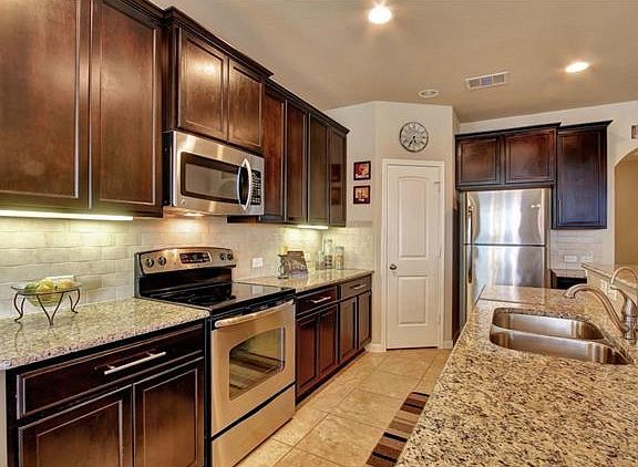 3rd image of 1811 Saline Creek Dr
