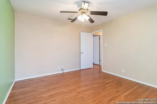 5207 Wood Glen Dr — Photo 34