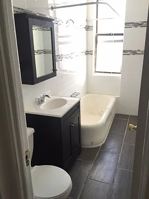 Rented by Lang Realty LLC | media 14