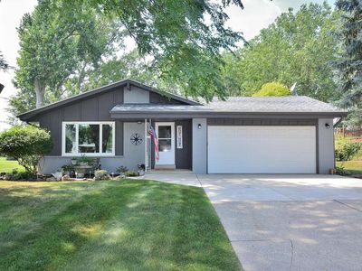 9051 South Carollton DRIVE, Oak Creek, WI, 53154