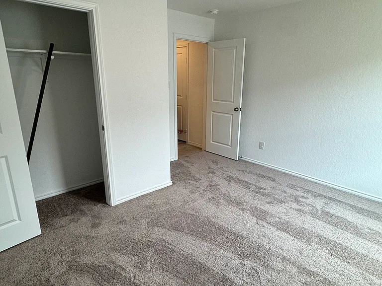 2303 Medusa Dr — Photo 10
