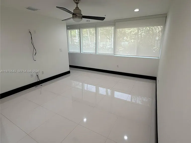 2699 Tigertail Ave #14 — Photo 12