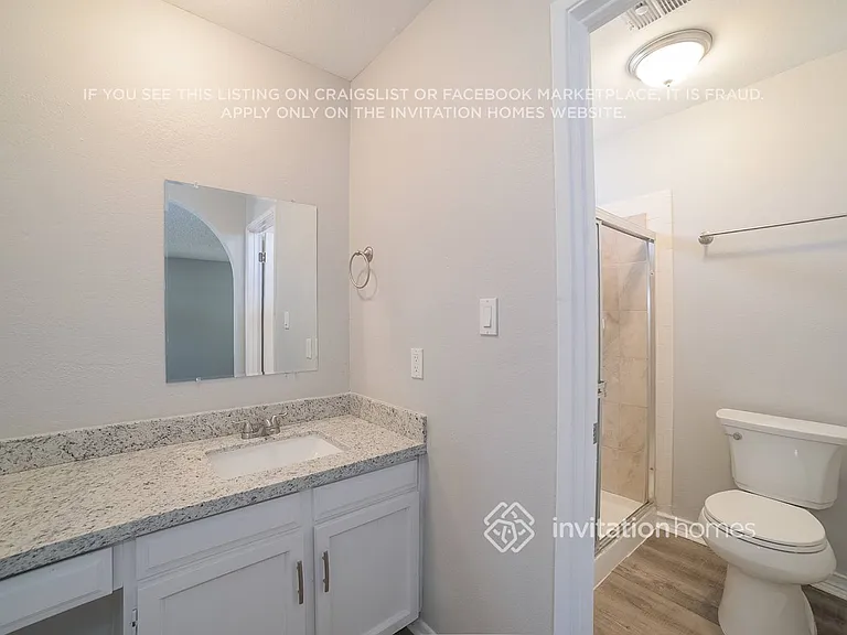 2902 W Sandra Ter — Photo 11